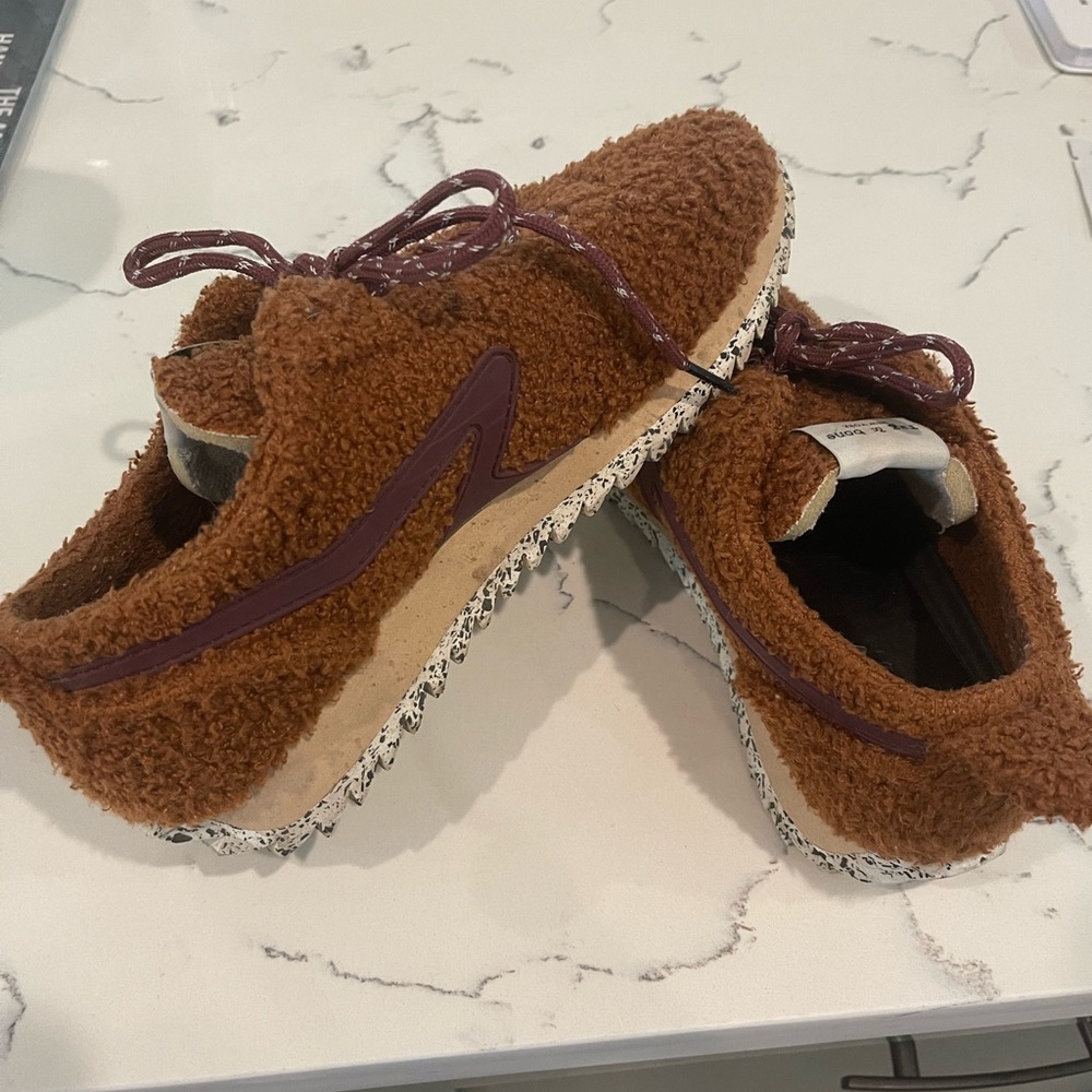 Rag and Bone Retro Runner 38.5